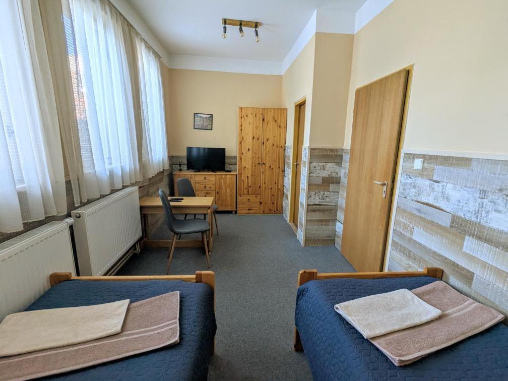 Hotel Alfa Trutnov Exterior foto
